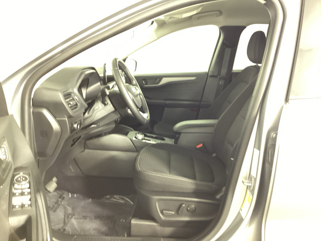 Used 2023 Ford Escape Active AWD/4WD image 16
