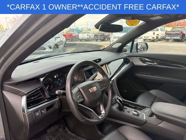 Used 2025 Cadillac XT6 Premium Luxury image 15