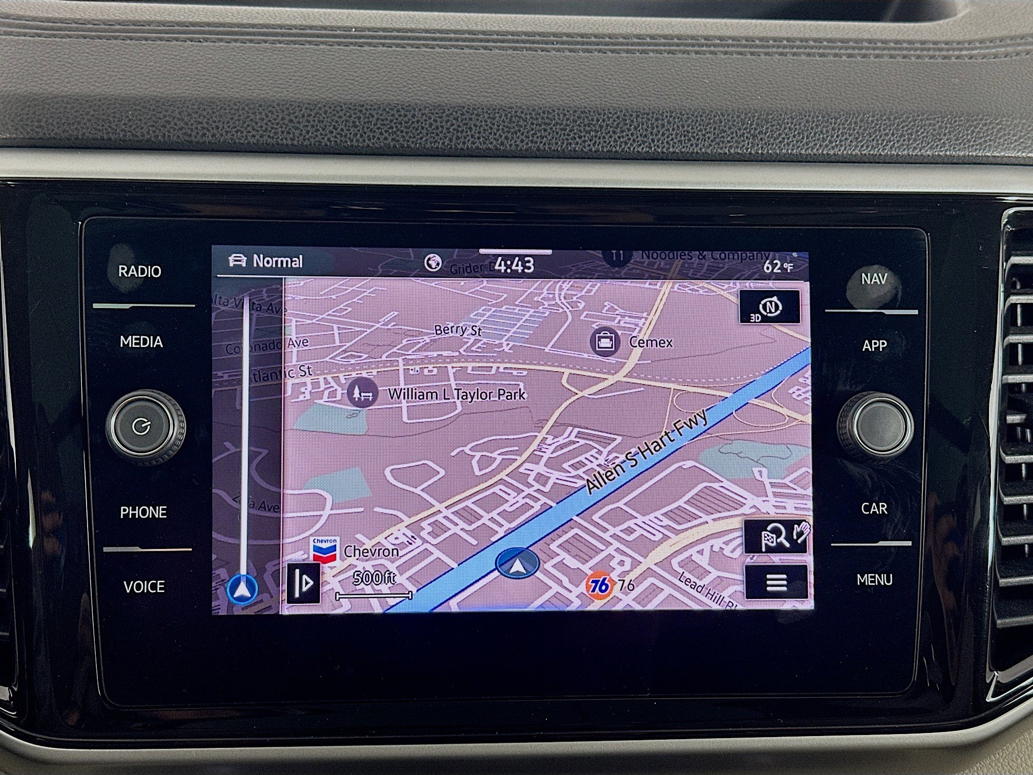 Used 2022 Volkswagen Atlas SEL image 21