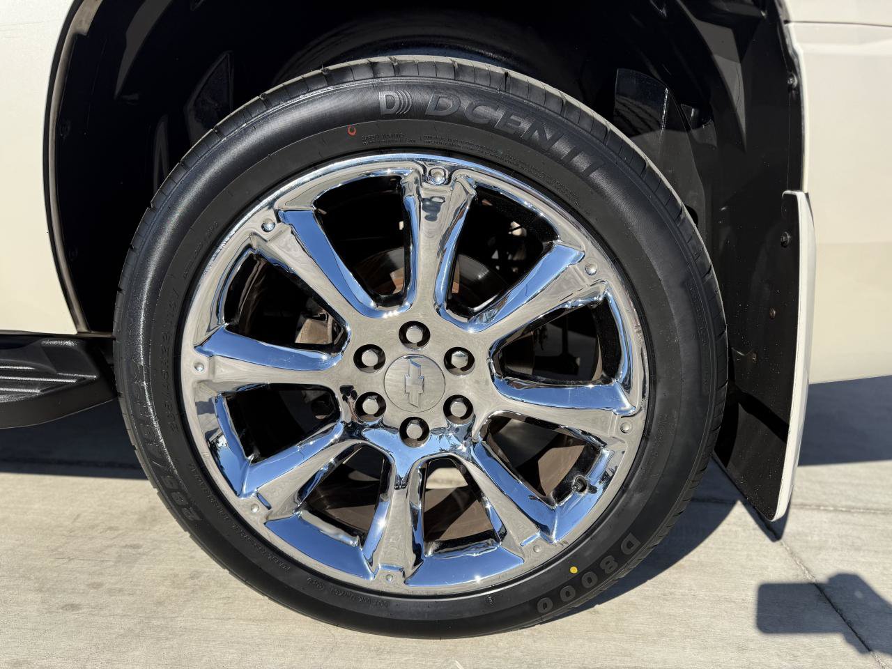 Used 2013 Chevrolet Tahoe LTZ AWD/4WD image 11