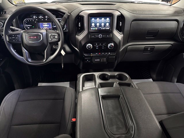 Used 2021 GMC Sierra 3500 4x4 Crew Cab w/ Gooseneck/5TH Wheel Package image 23