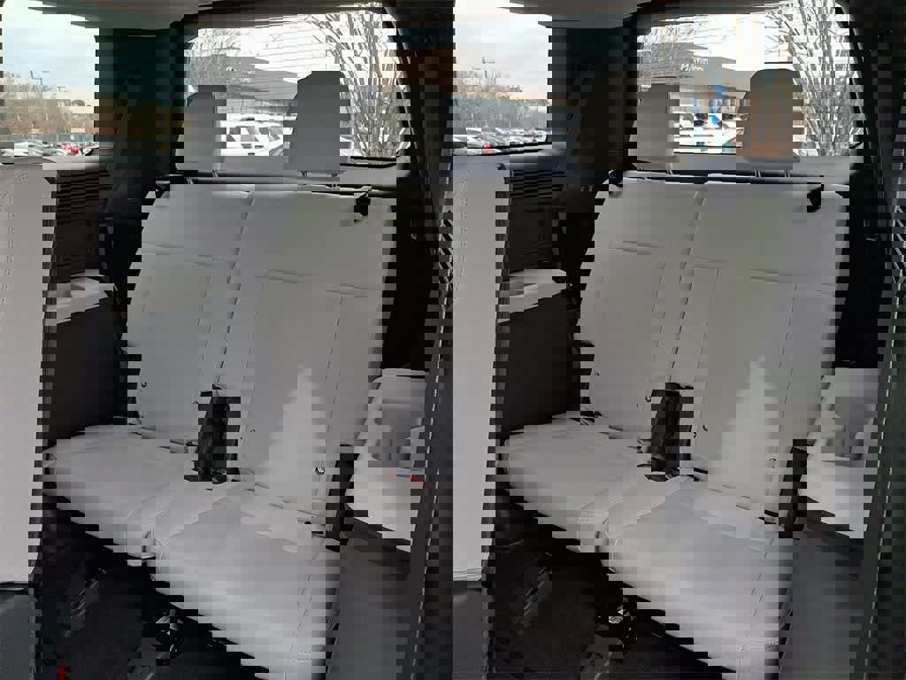 New 2026 Hyundai Santa Fe SE image 9