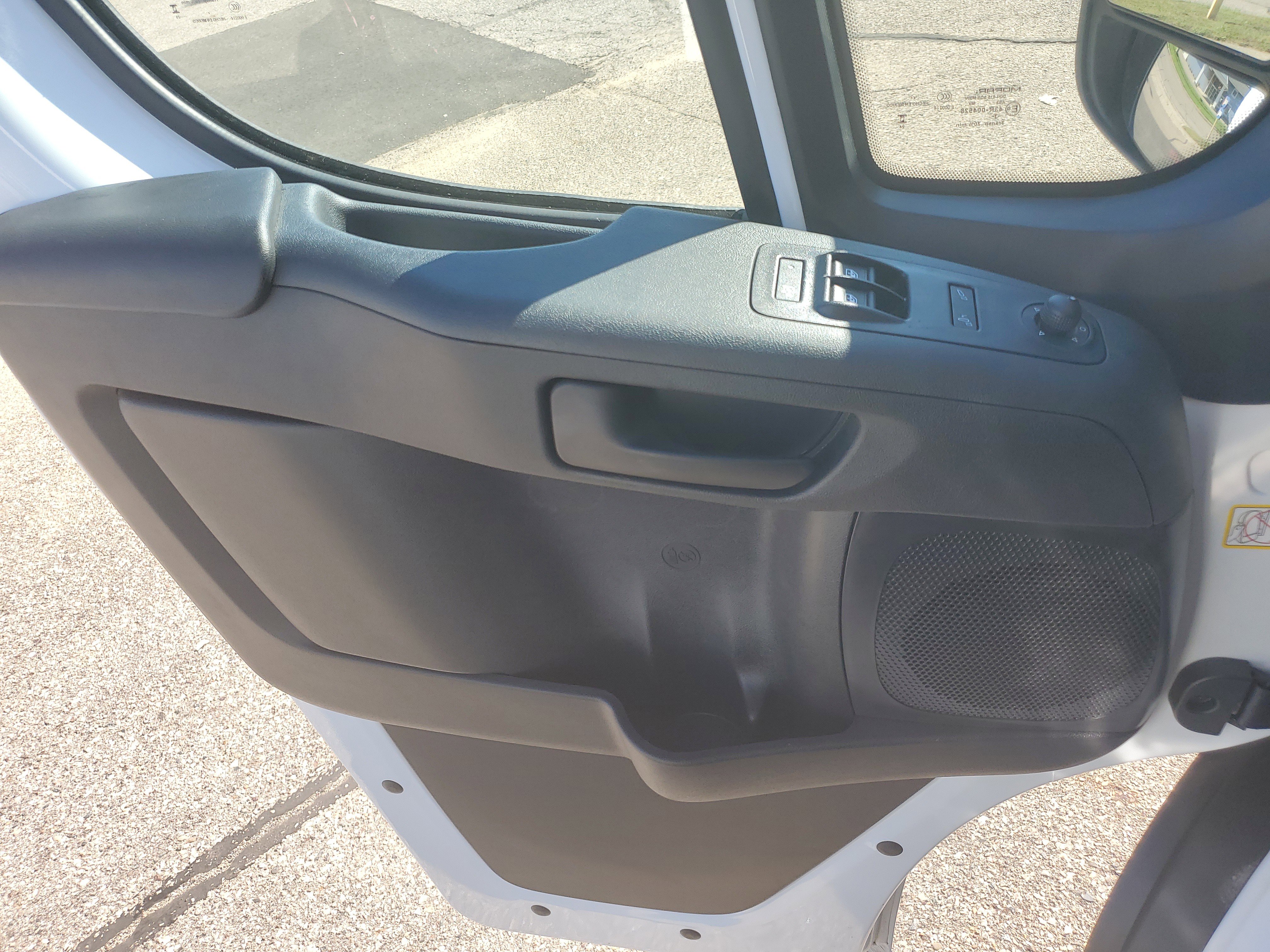 Used 2025 RAM ProMaster 2500 w/ Convenience Group image 7