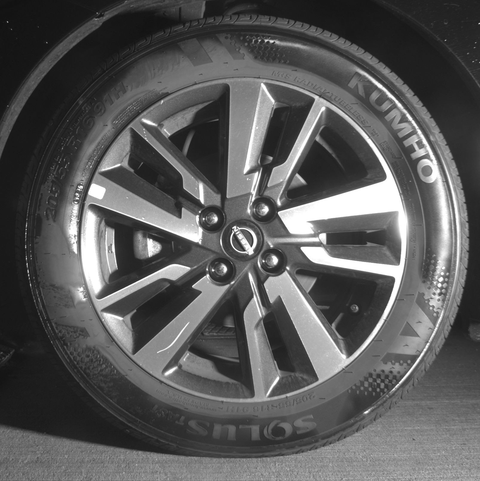 Used 2025 Nissan Versa SV image 12