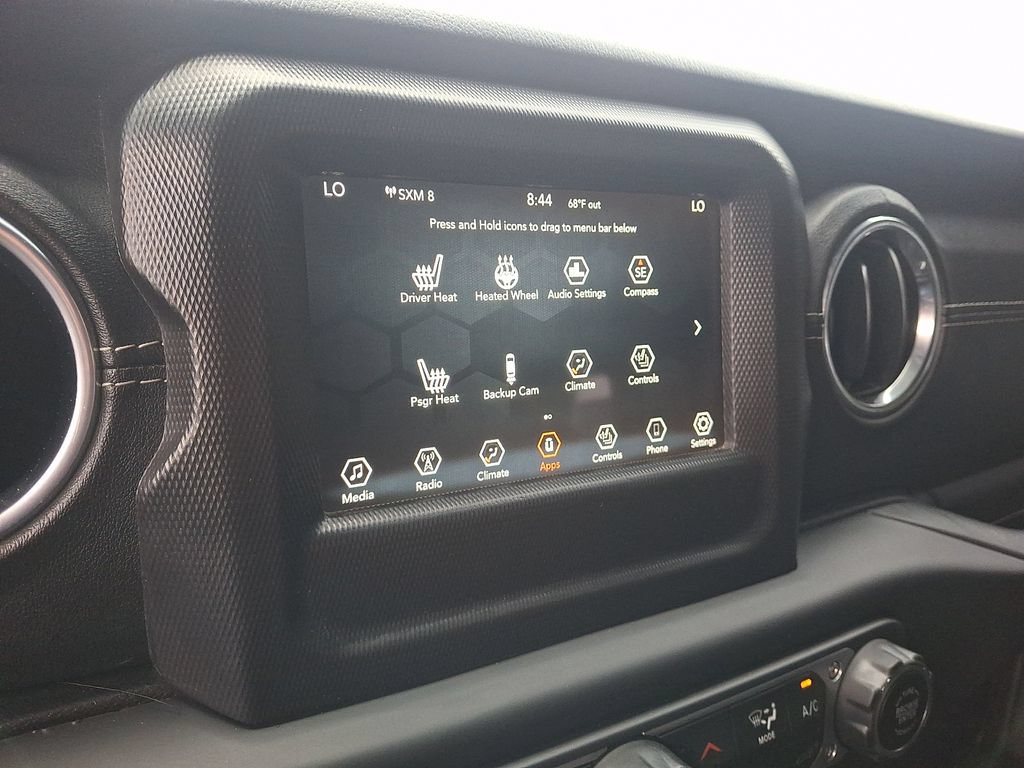 Used 2018 Jeep Wrangler Unlimited Sahara w/ Cold Weather Group AWD/4WD image 17