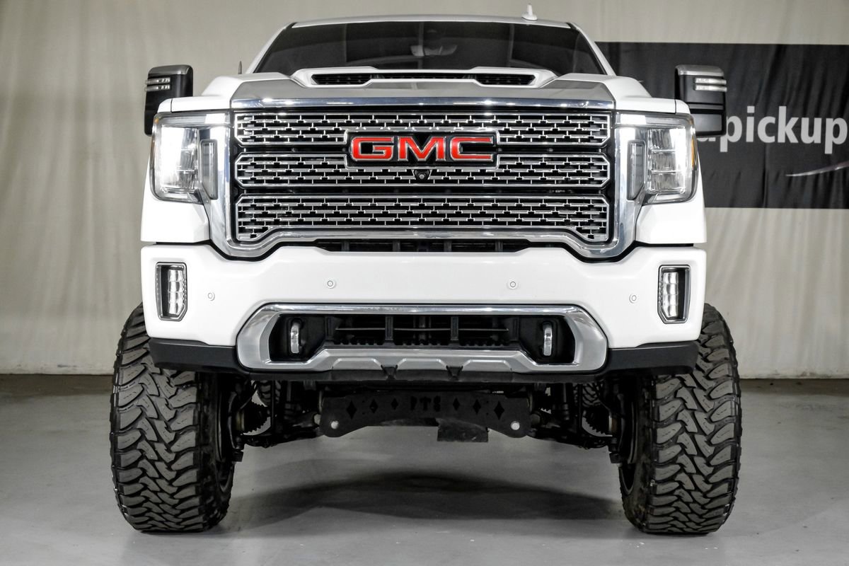 Used 2020 GMC Sierra 2500 Denali w/ Technology Package AWD/4WD image 3