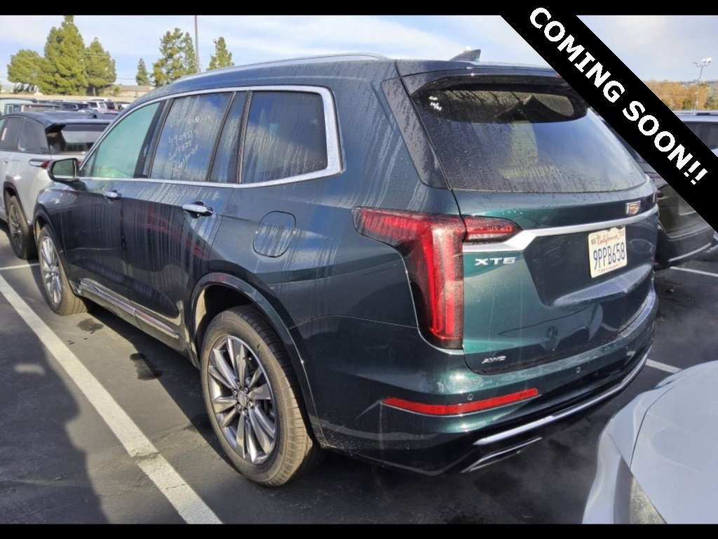 Used 2025 Cadillac XT6 Premium Luxury image 11