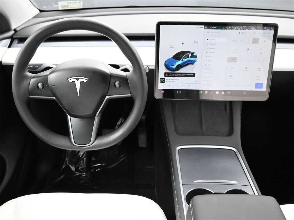 Used 2023 Tesla Model Y Long Range image 5