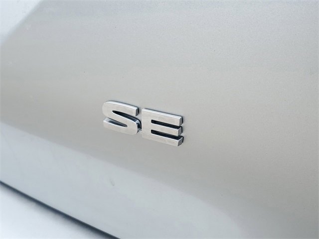 Used 2025 Mitsubishi Outlander SE image 8