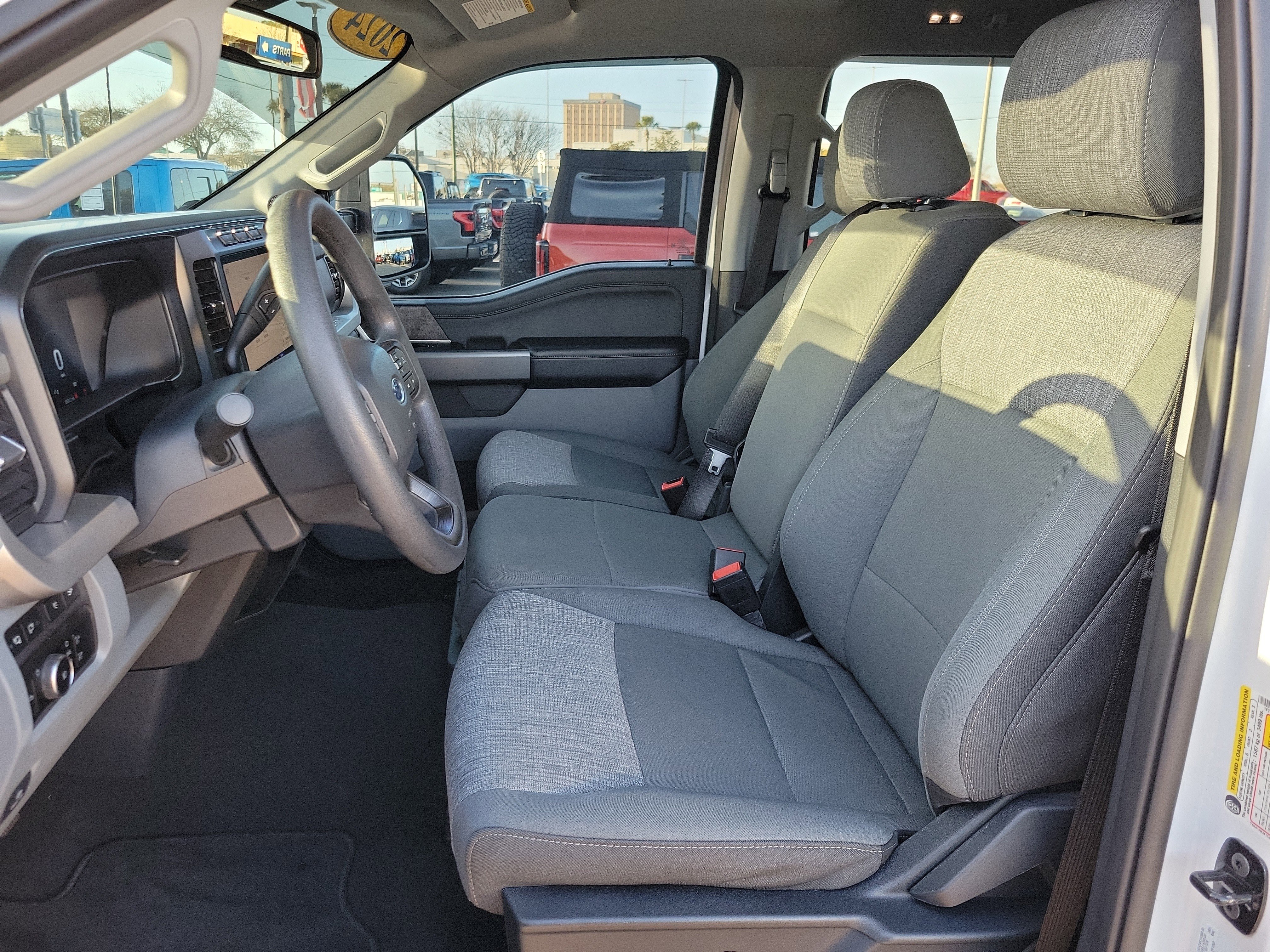 Used 2024 Ford F250 XLT w/ XLT Premium Package image 8