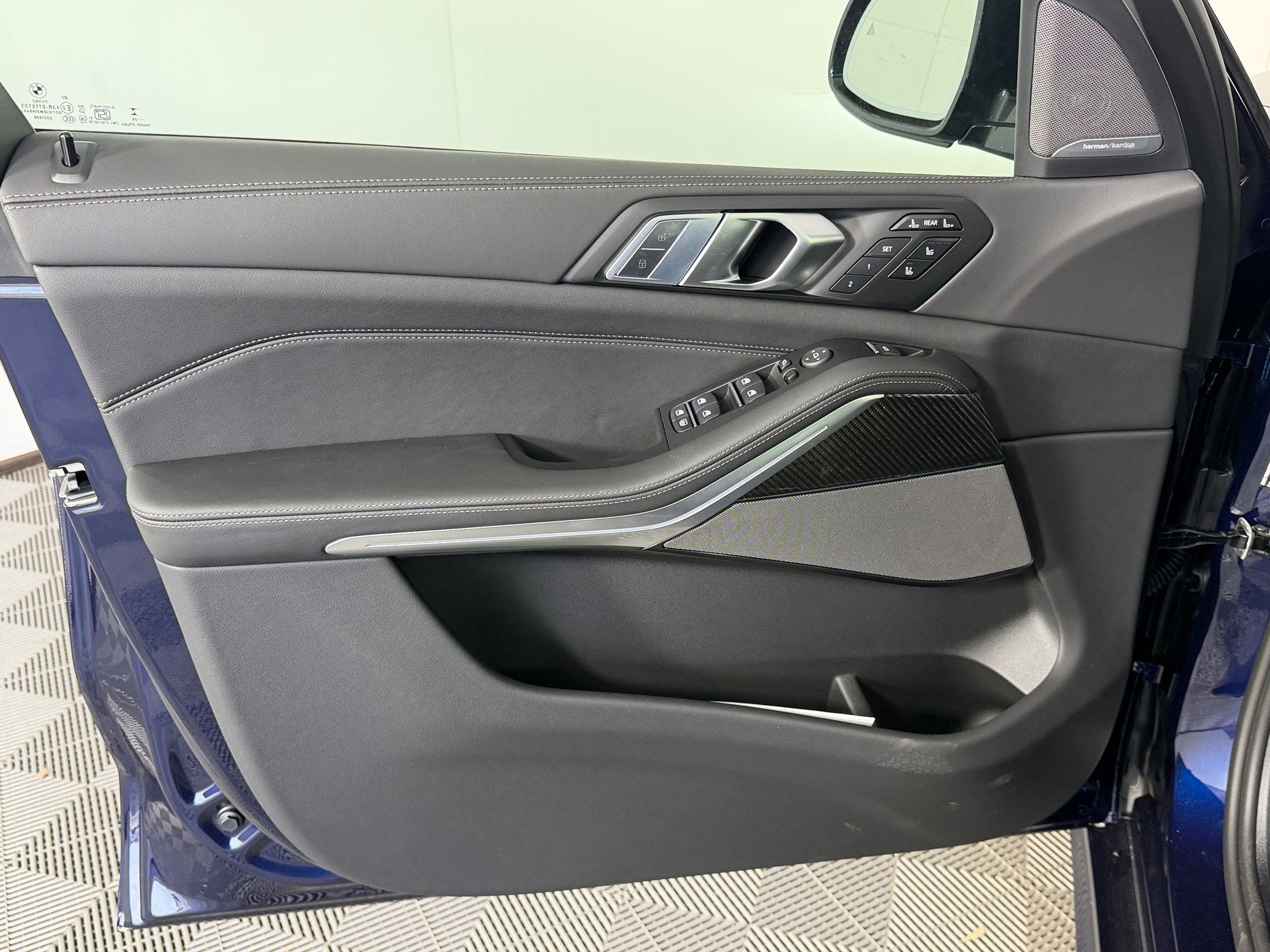 New 2026 BMW X7 M60i image 12