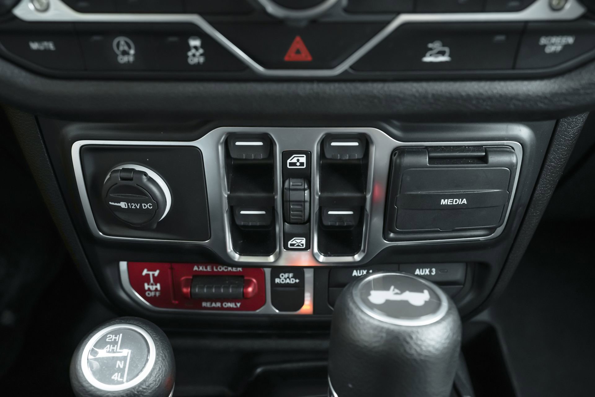 Used 2024 Jeep Wrangler Willys image 15