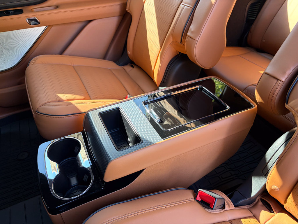 New 2027 Lincoln Aviator Black Label AWD/4WD image 63
