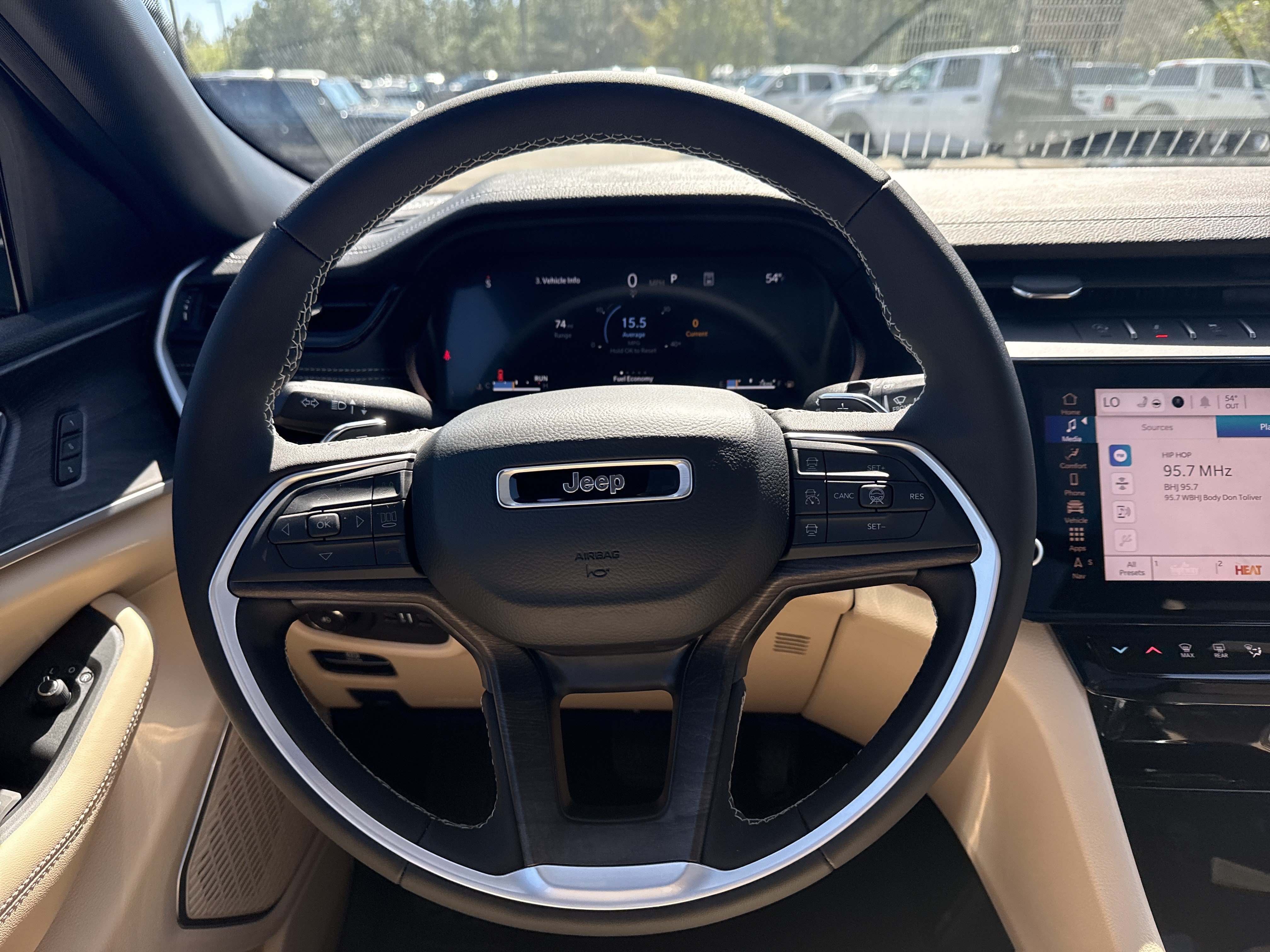 New 2026 Jeep Grand Cherokee Limited w/ Luxury Tech Group II AWD/4WD image 27