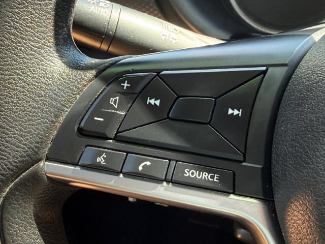 Used 2021 Nissan Kicks S FWD image 17