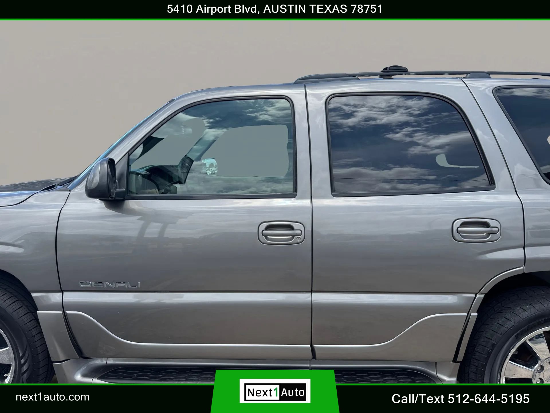 Used 2005 GMC Yukon Denali AWD/4WD image 13