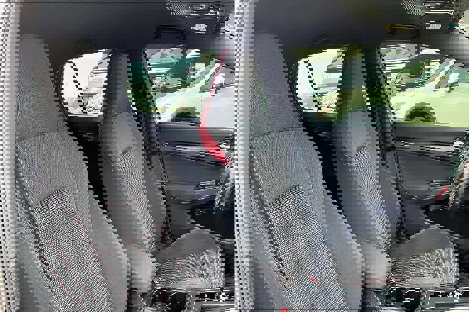 Used 2022 Volkswagen GTI S image 10