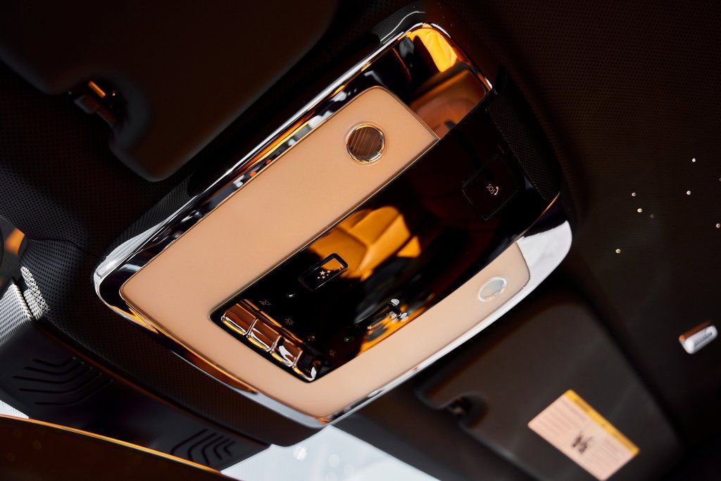 Used 2024 Rolls-Royce Cullinan Black Badge image 88