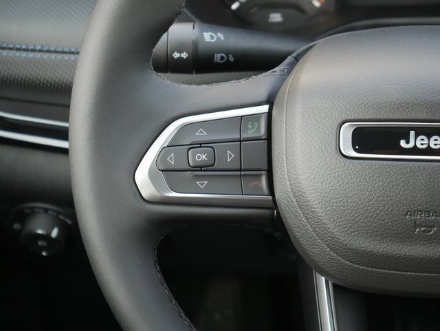 New 2025 Jeep Compass Limited w/ Sun & Sound Group image 18