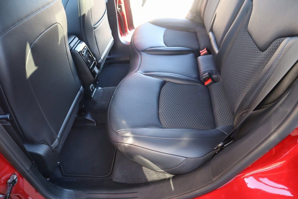 New 2026 Jeep Compass Latitude image 12