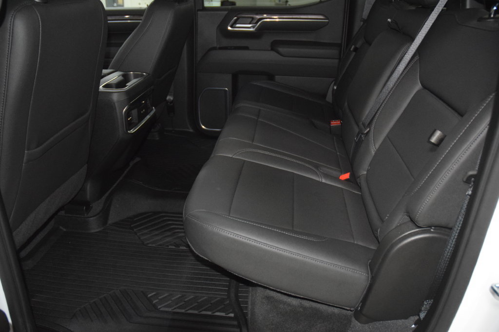 Used 2022 Chevrolet Silverado 1500 LTZ AWD/4WD image 42