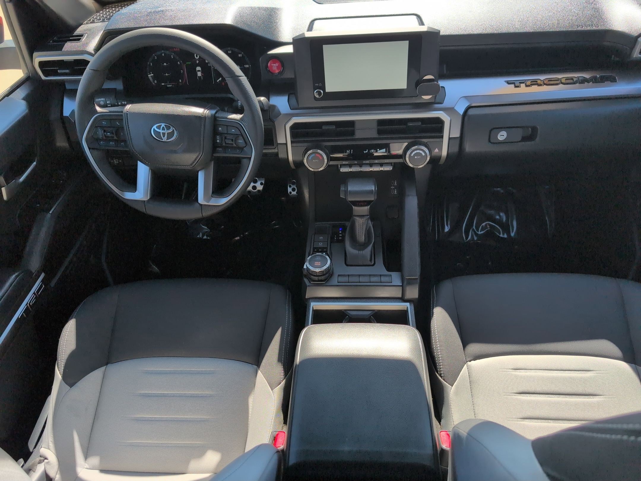 Used 2025 Toyota Tacoma TRD Sport image 26