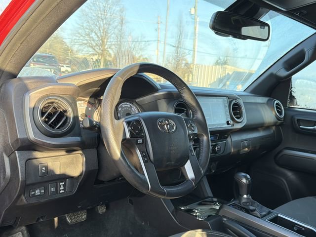 Used 2023 Toyota Tacoma TRD Off-Road image 10
