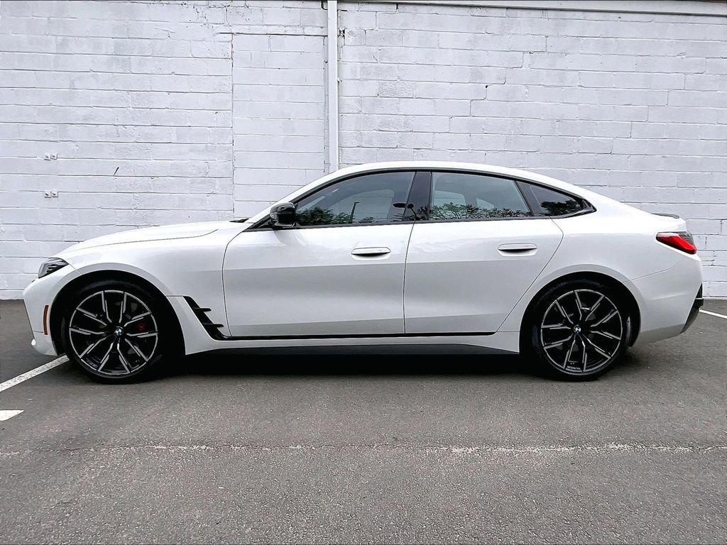 Used 2023 BMW 430i Gran Coupe xDrive w/ M Sport Package AWD/4WD image 2