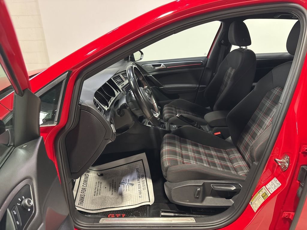 Used 2021 Volkswagen GTI Autobahn image 25