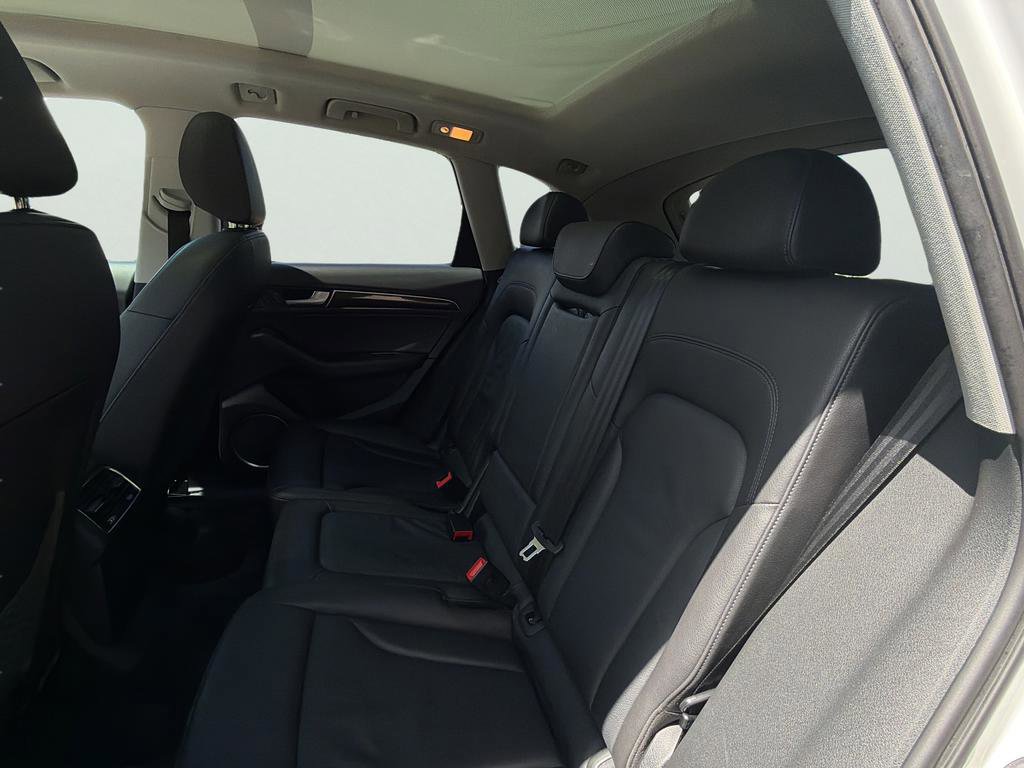 Used 2015 Audi Q5 2.0T Premium Plus w/ Technology Package AWD/4WD image 28