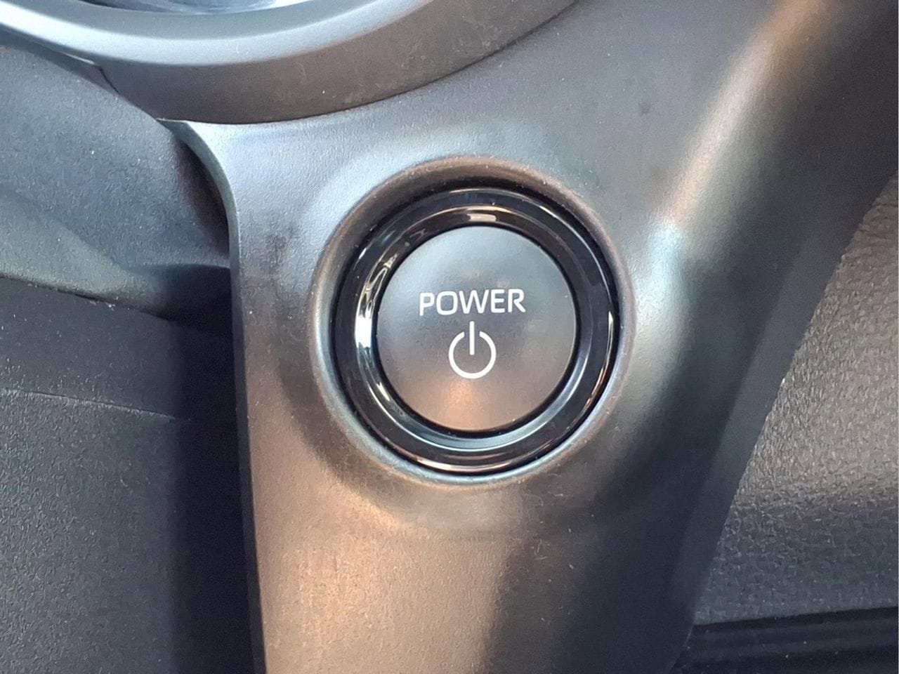 Used 2025 Toyota Sienna Platinum FWD image 29