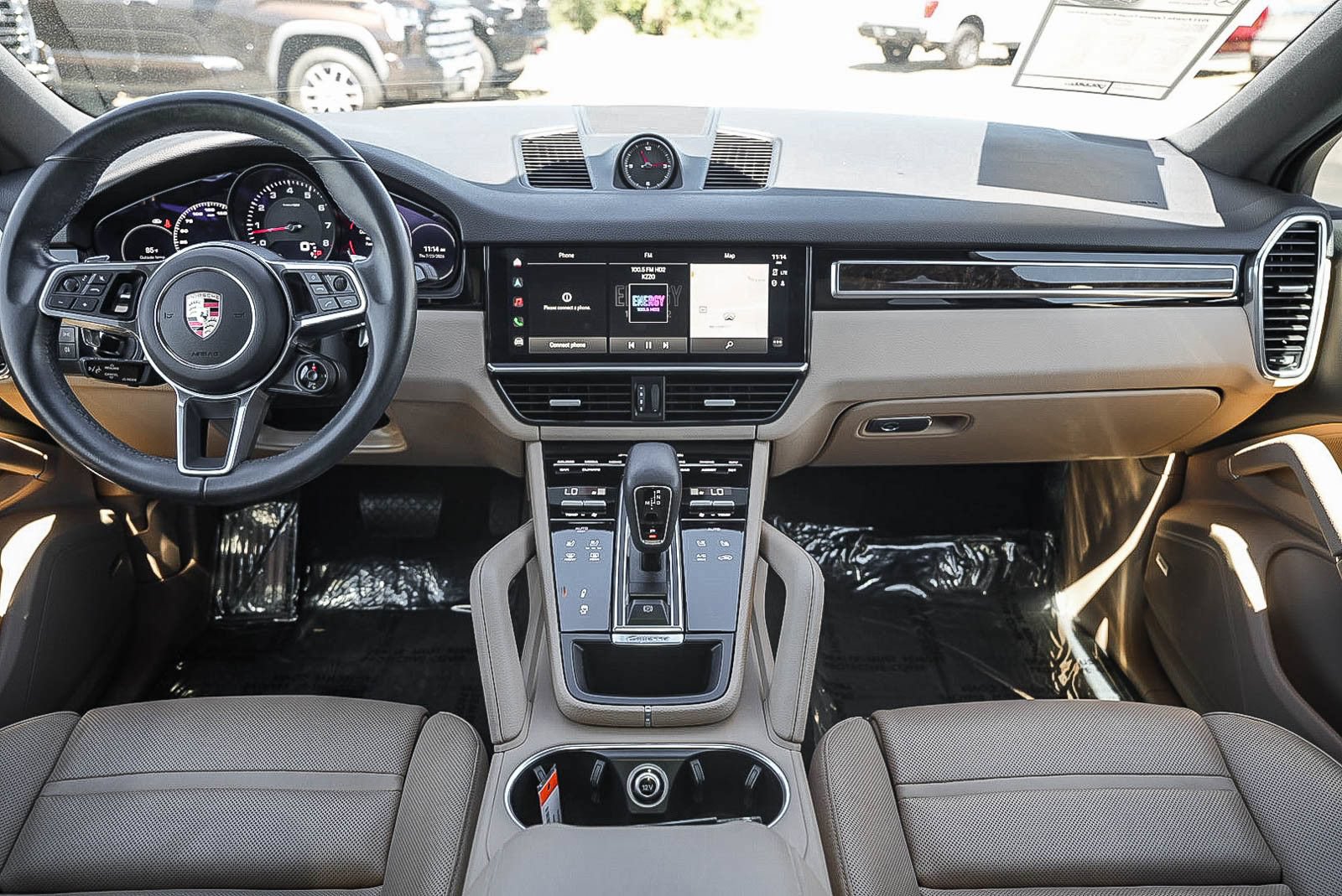 Used 2023 Porsche Cayenne Platinum Edition AWD/4WD image 14