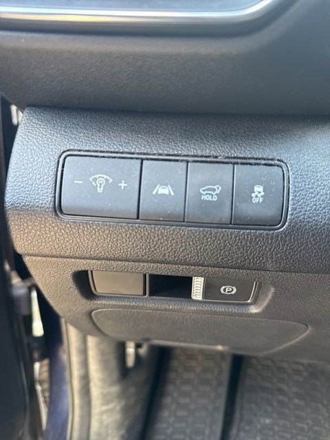 Used 2022 Hyundai Santa Fe SEL w/ Convenience Package image 13