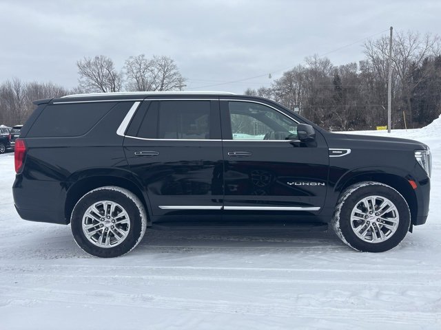Used 2021 GMC Yukon SLT w/ SLT Luxury Package image 2