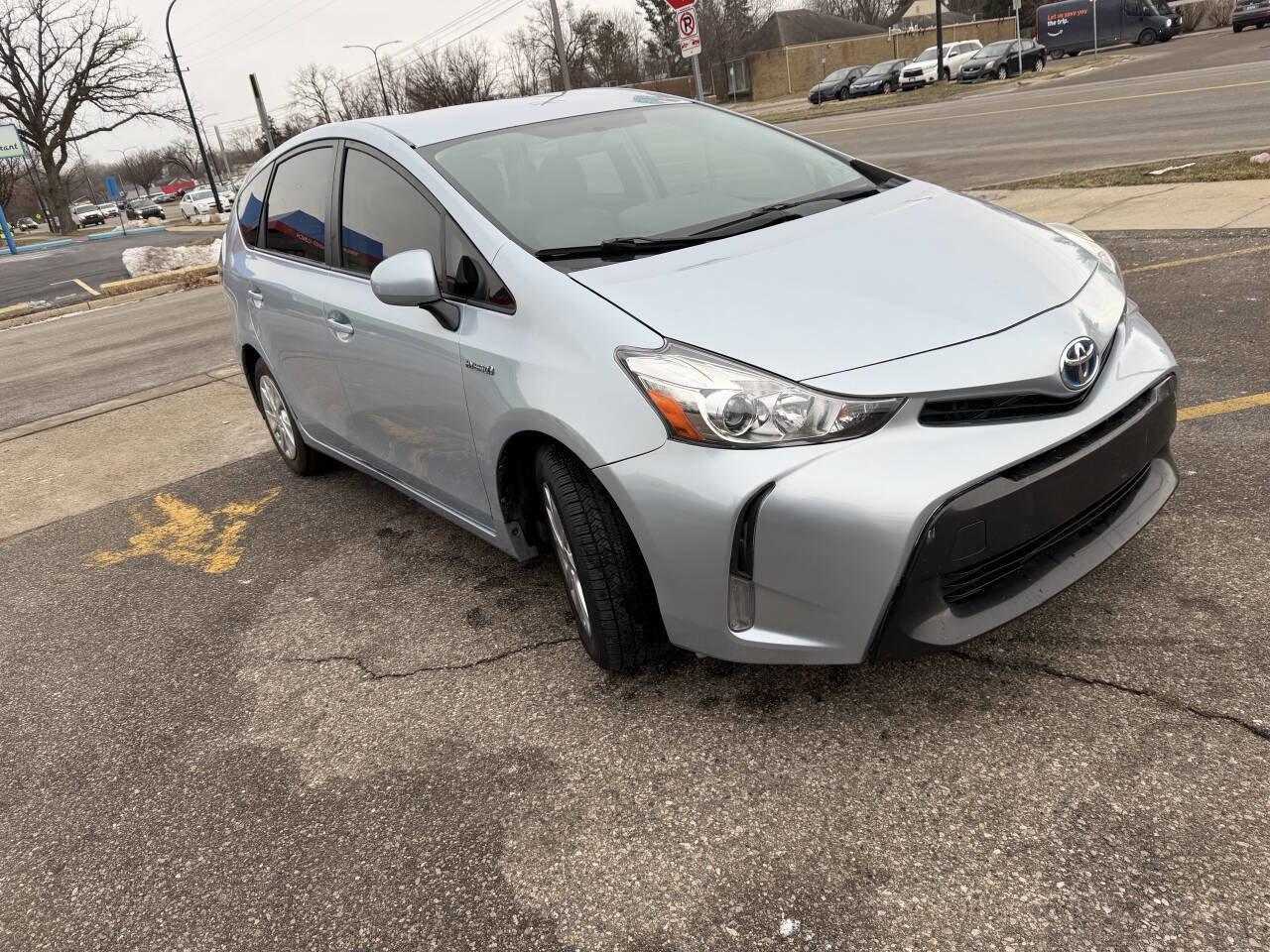 Used 2015 Toyota Prius V Two image 4
