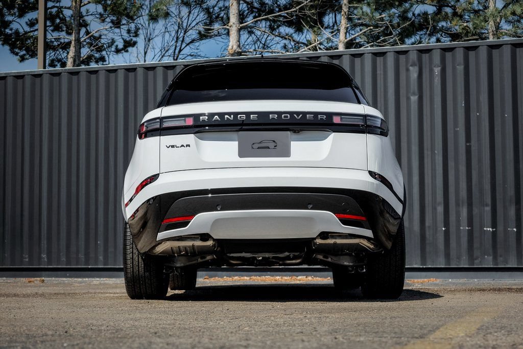 Certified 2026 Land Rover Range Rover Velar Dynamic SE AWD/4WD image 8