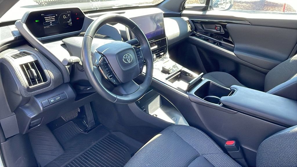 Certified 2022 Toyota Venza LE AWD/4WD image 10
