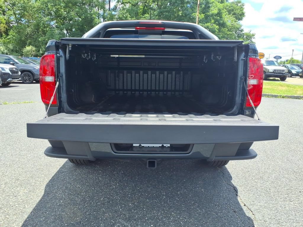 Used 2018 Chevrolet Colorado Z71 AWD/4WD image 17