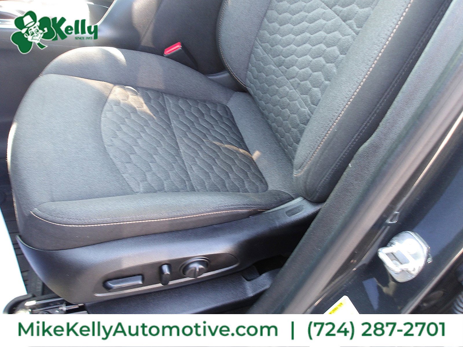 Used 2018 Chevrolet Equinox LT image 12