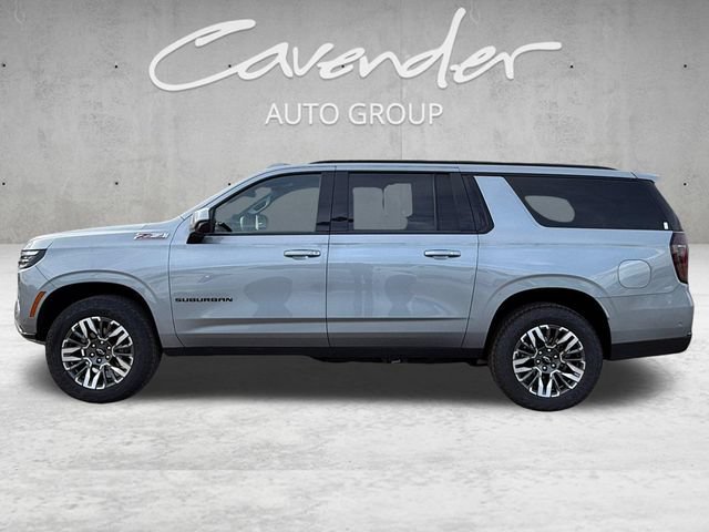 Used 2025 Chevrolet Suburban Z71 AWD/4WD image 13