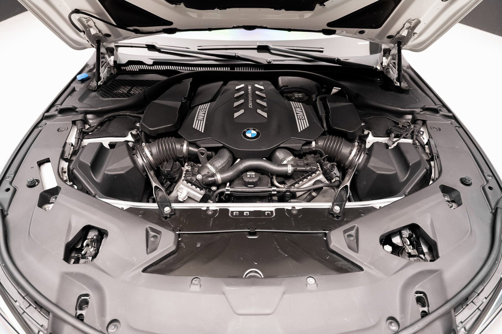 Used 2023 BMW M850i xDrive Coupe w/ M Sport Professional Package image 71