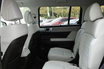 New 2025 Hyundai Santa Fe Calligraphy image 9