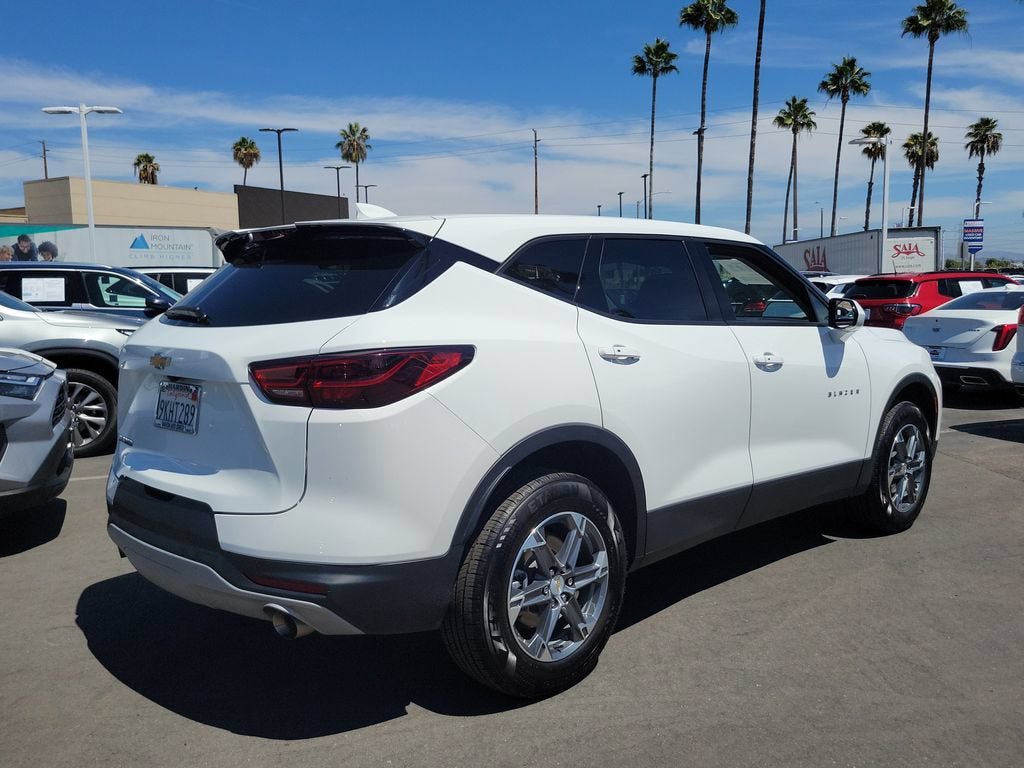 Used 2024 Chevrolet Blazer LT FWD image 4