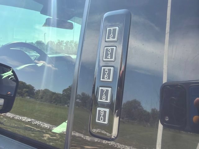 Used 2021 Ford F450 Lariat w/ Lariat Ultimate Package AWD/4WD image 22