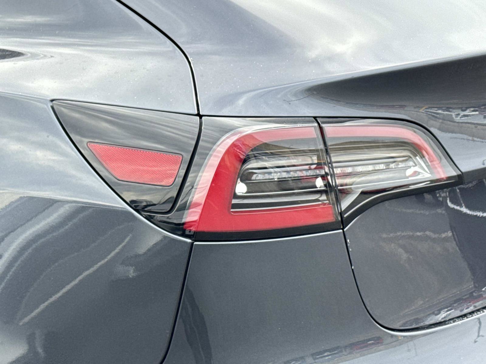 Used 2019 Tesla Model 3 Standard Range image 28