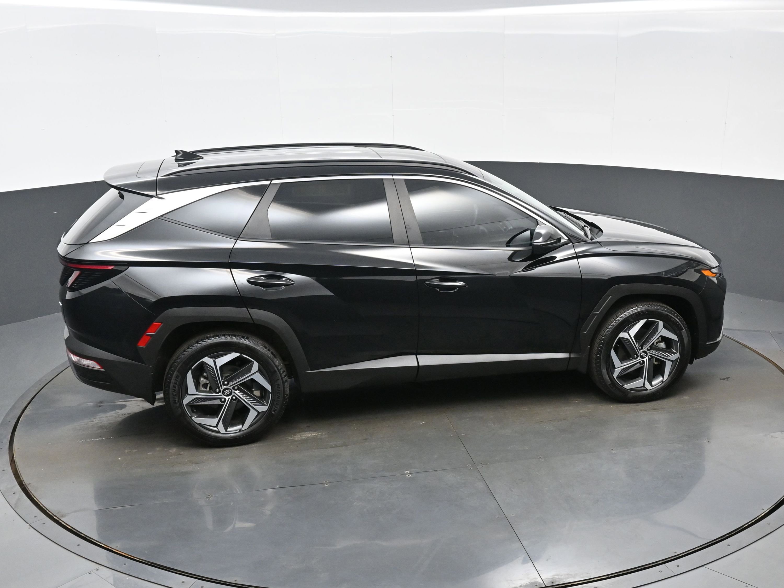 Used 2023 Hyundai Tucson SEL w/ Convenience Package AWD/4WD image 40