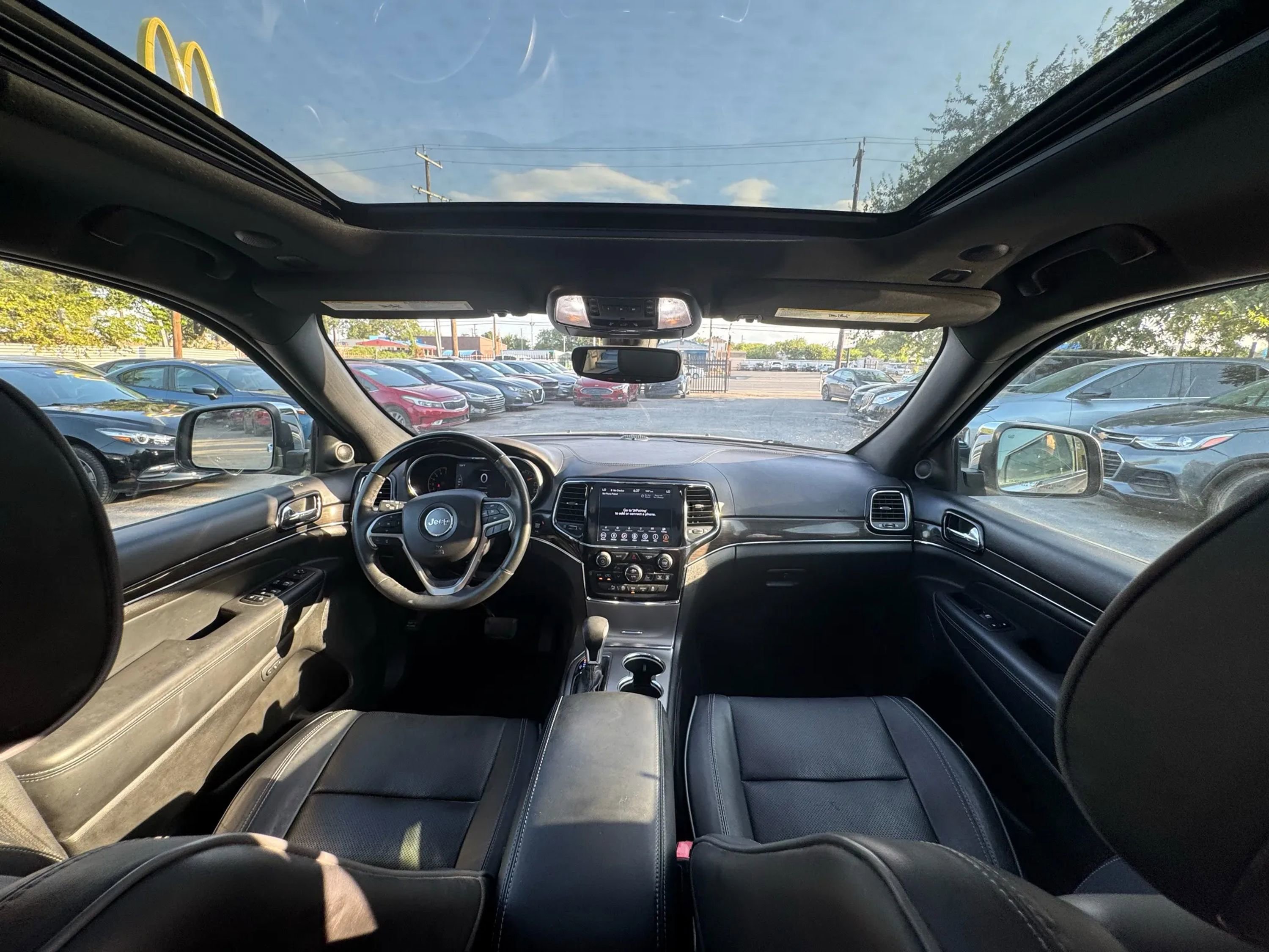 Used 2019 Jeep Grand Cherokee Overland image 13