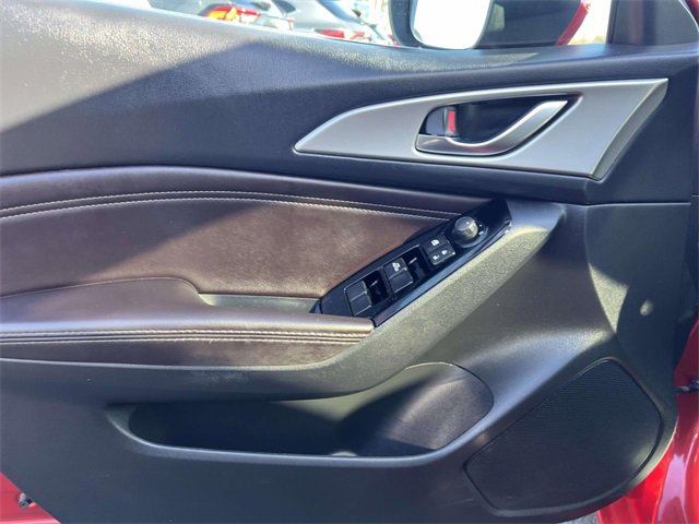 Used 2017 MAZDA MAZDA3 Touring image 15