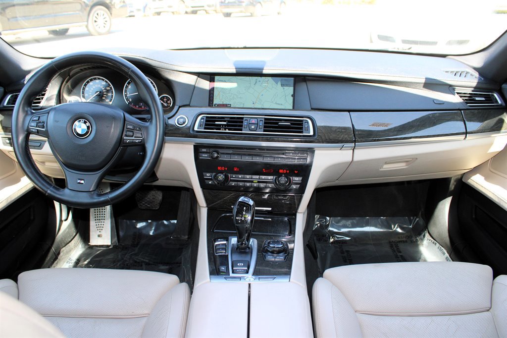 Used 2012 BMW 750Li image 12