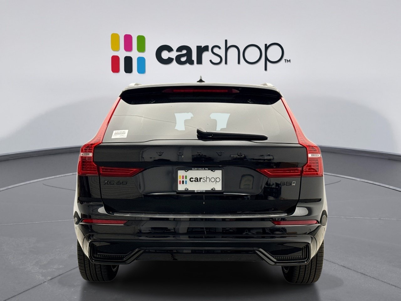 Used 2024 Volvo XC60 B5 Ultimate w/ Protection Package Premier AWD/4WD image 4